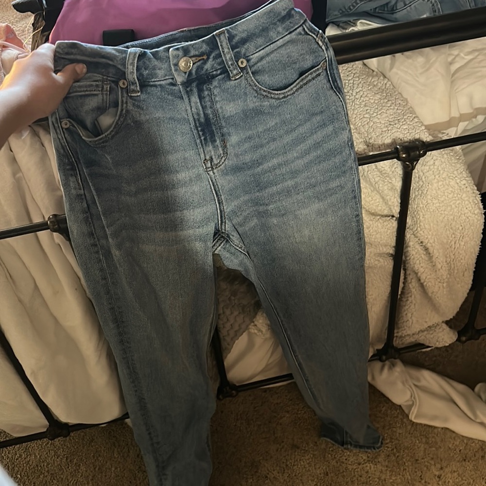 American eagle mom jeans